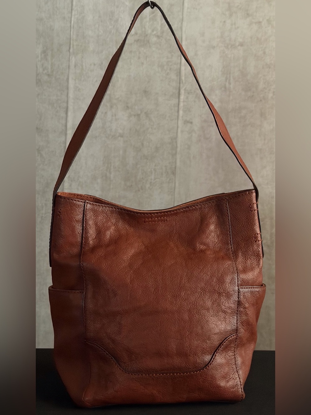 Authentic Frye Lena cognac distressed leather hobo shoulder bag side pocket tote